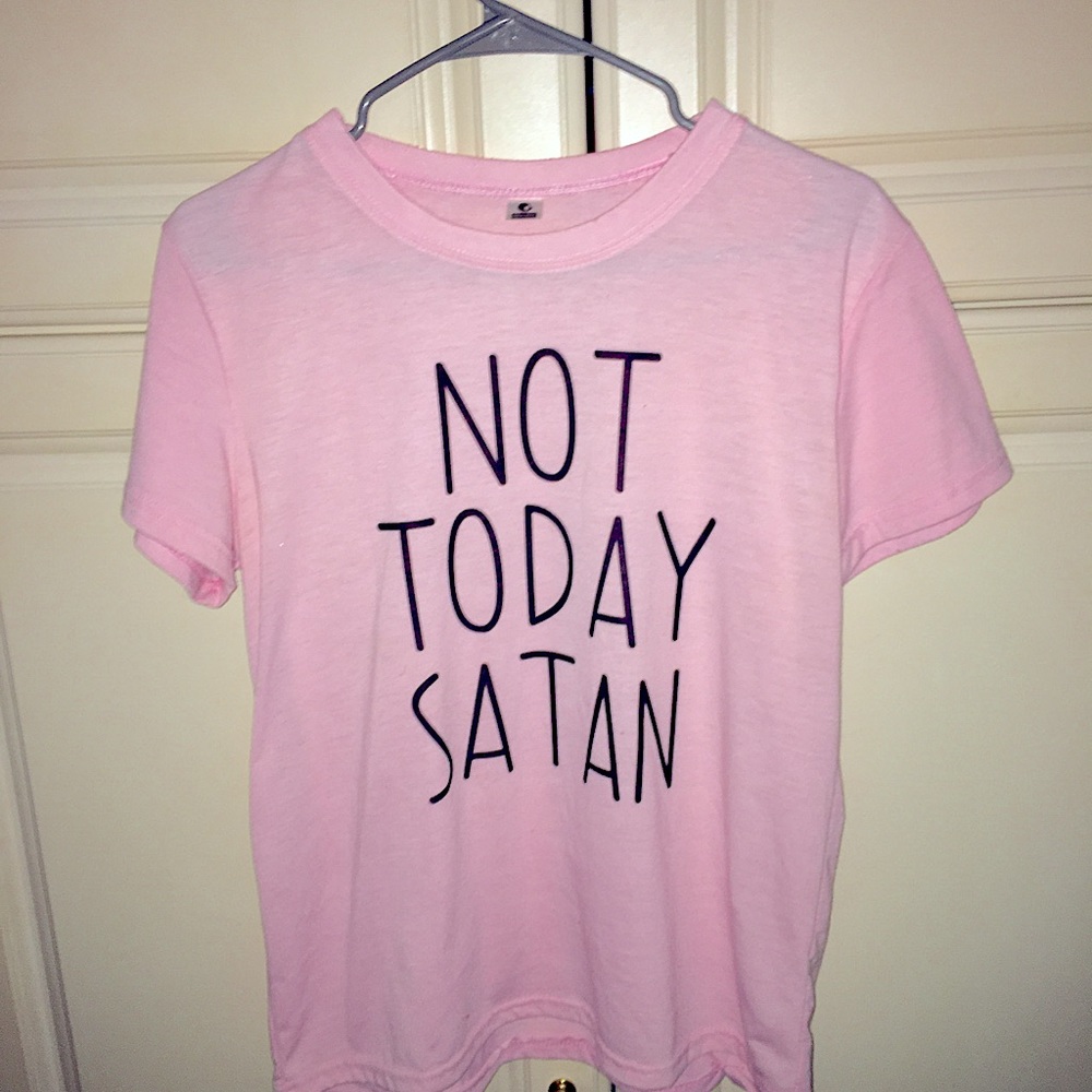 Pink Medium women’s shirt size medium